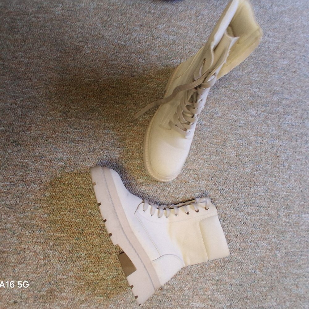 DREAM PAIRS BOOTS